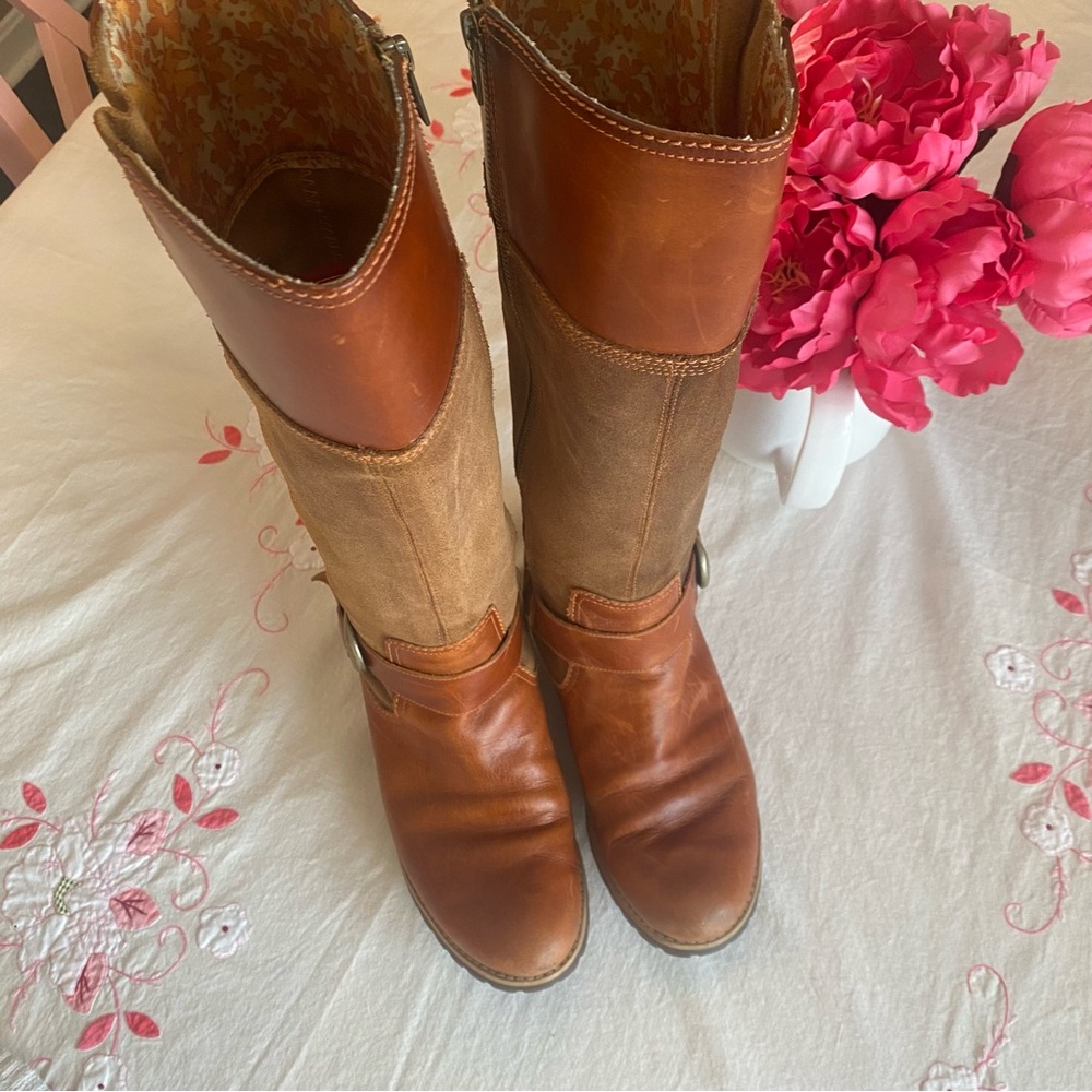 Brown Leather and Suede Riding Boots - Picture 10 of 14